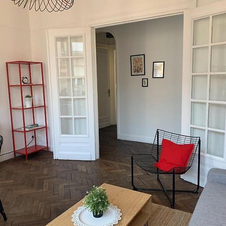 Appartement 2 Chambres Avec Parking, Proche Metro Lille Kültér fotó